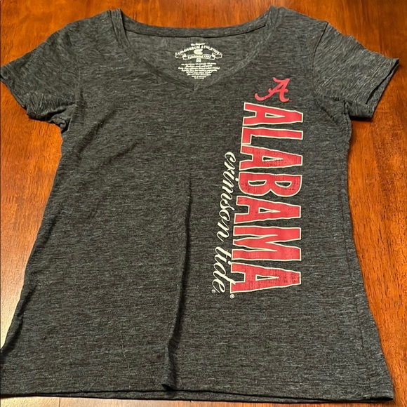 Colosseum Tops - Colosseum university of Alabama crimson tide women’s tee size medium